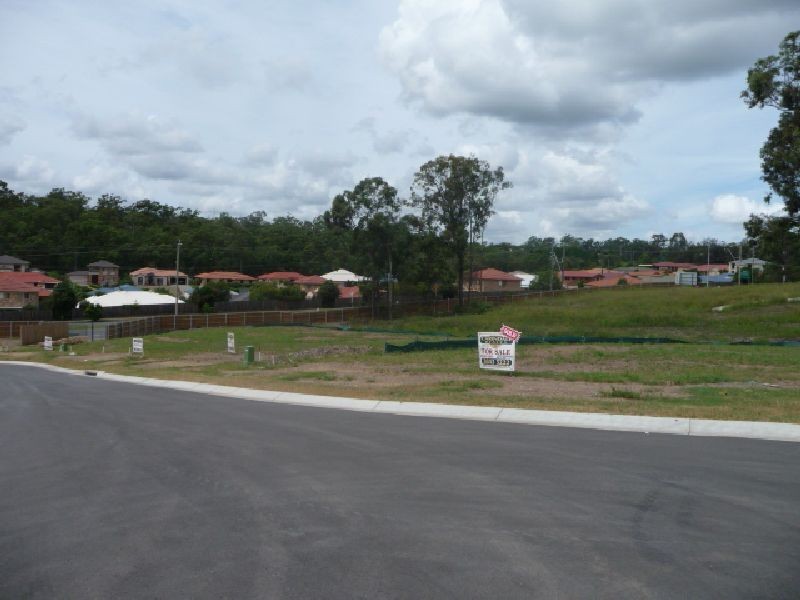 555 Mt Petrie Road, Mackenzie QLD 4156