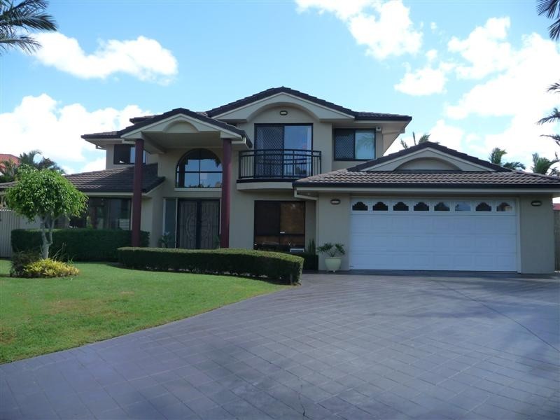 5 Duthie Court, Carindale QLD 4152
