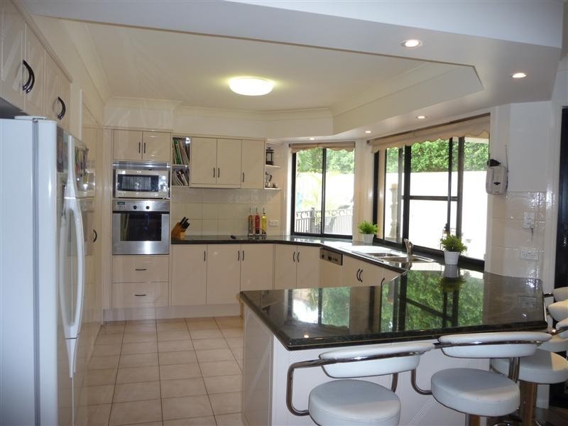 5 Duthie Court, Carindale QLD 4152