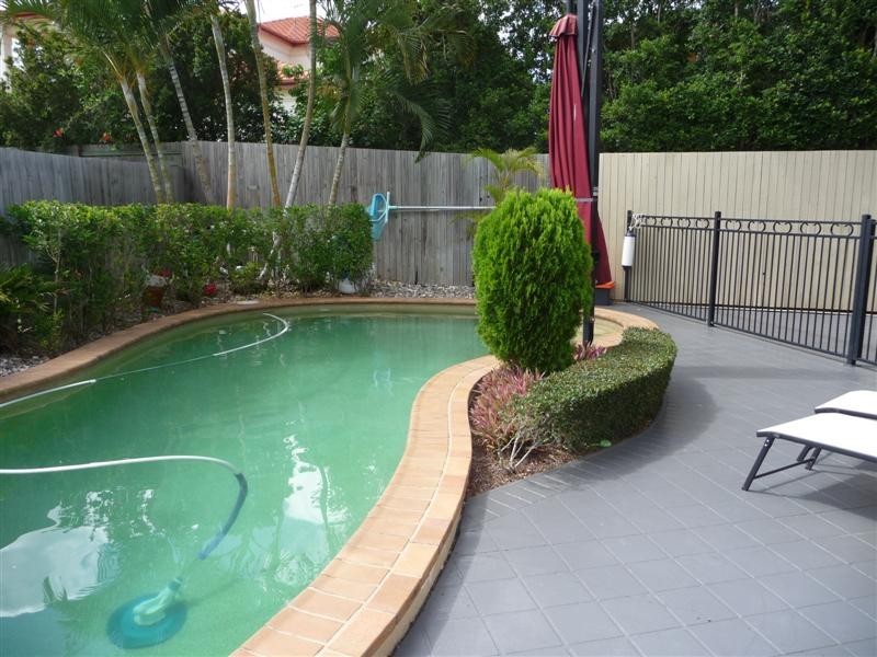 5 Duthie Court, Carindale QLD 4152