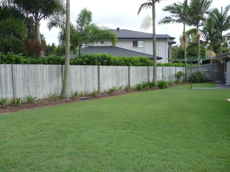 5 Duthie Court, Carindale QLD 4152