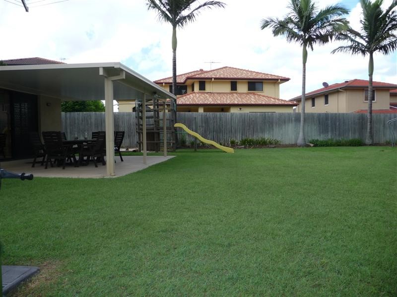 5 Duthie Court, Carindale QLD 4152