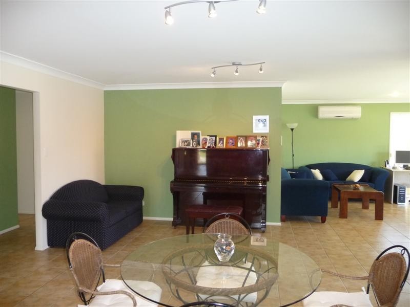 3 Puccini Place, Mackenzie QLD 4156