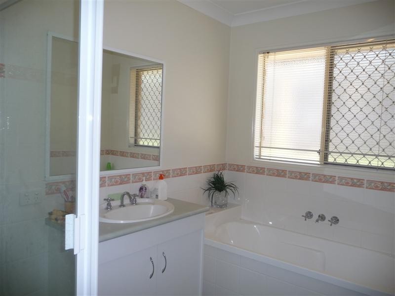 3 Puccini Place, Mackenzie QLD 4156