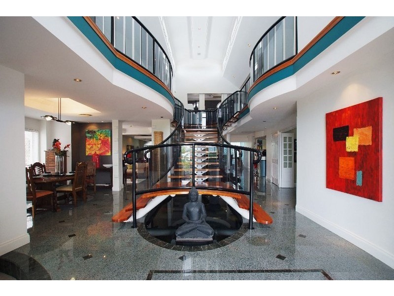 5 Tappin Court, Carindale QLD 4152