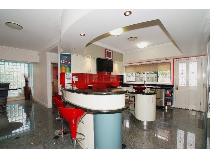 5 Tappin Court, Carindale QLD 4152