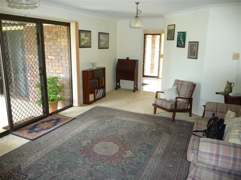 416 Winstanley Street, Carindale QLD 4152