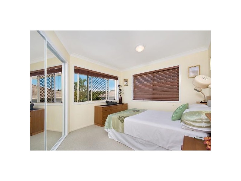 25 Glastonbury Place, Carindale QLD 4152