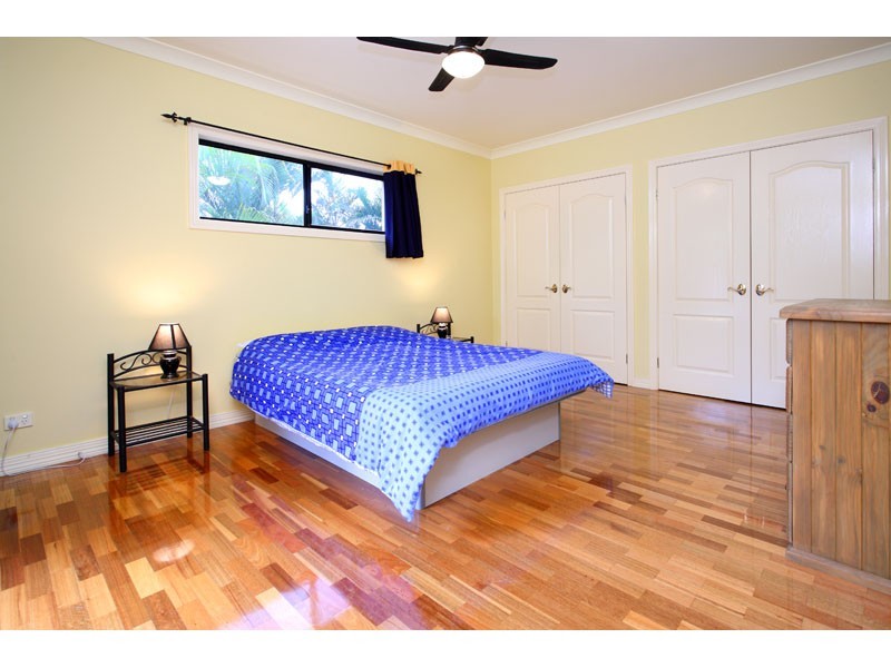 40 St Andrews Crescent, Carindale QLD 4152