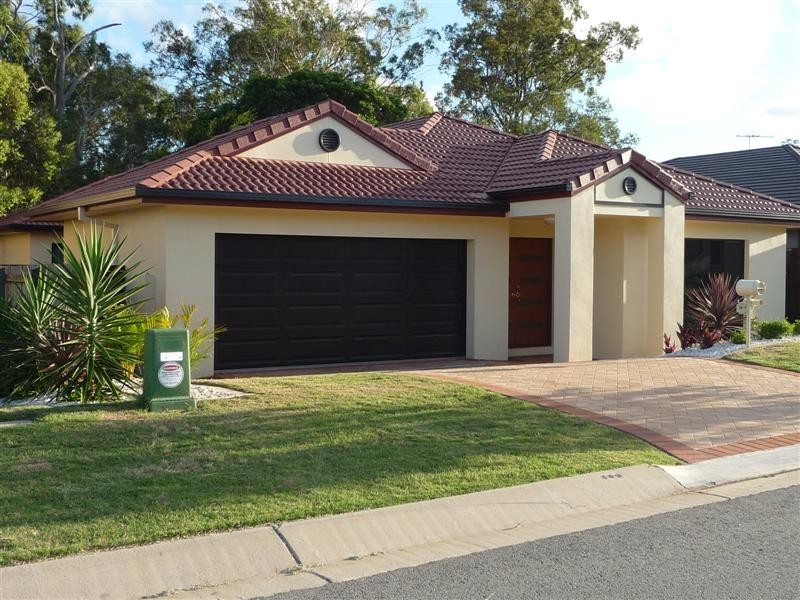 24 Sylvateere Crescent, Wakerley QLD 4154