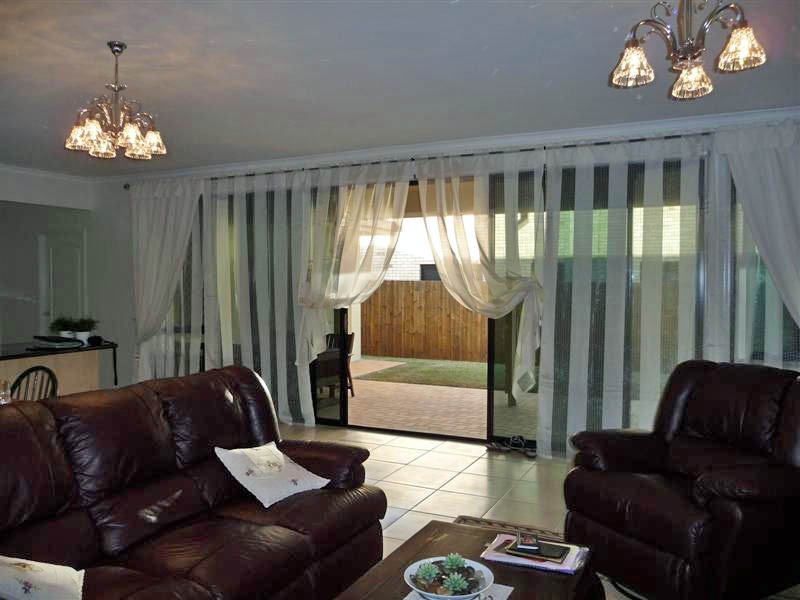 24 Sylvateere Crescent, Wakerley QLD 4154