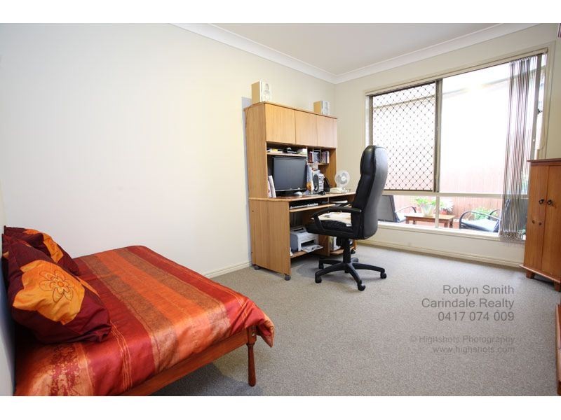 2 Holland Place, Carindale QLD 4152