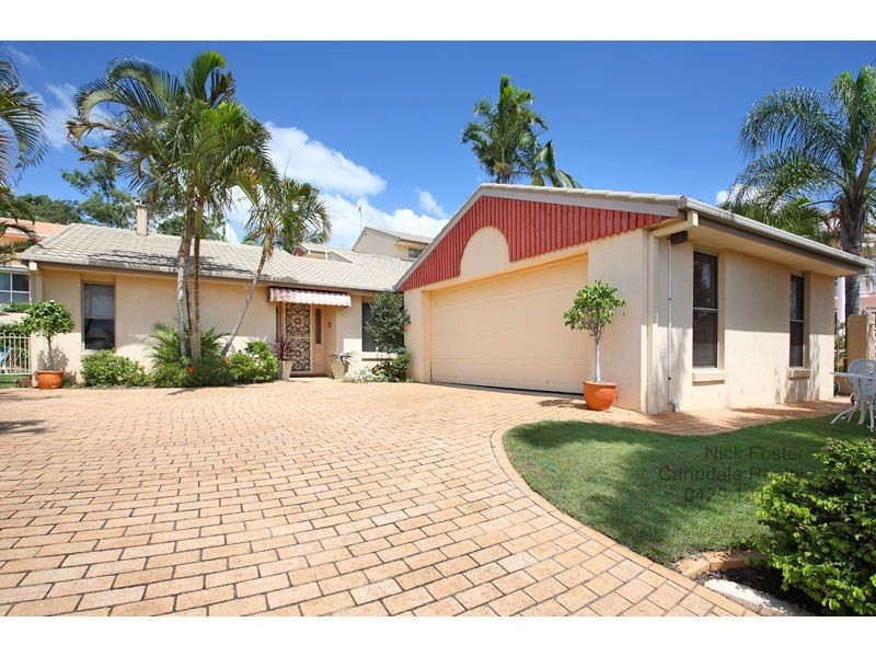 8 Carnegie Court, Carindale QLD 4152