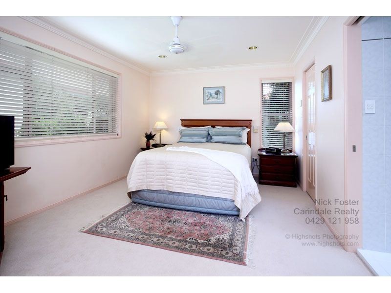 8 Carnegie Court, Carindale QLD 4152