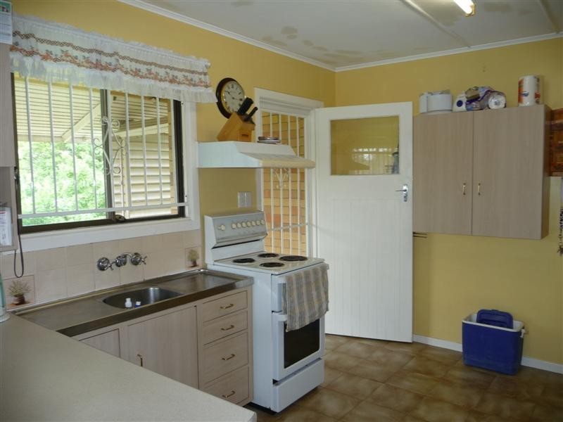 32 Chater Street, Carina QLD 4152