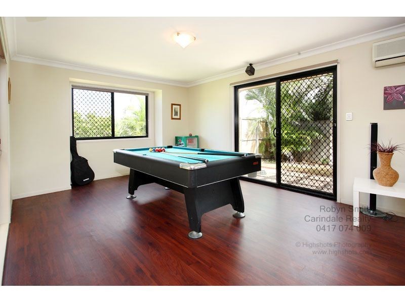 12 Narrabeen Crescent, Carindale QLD 4152