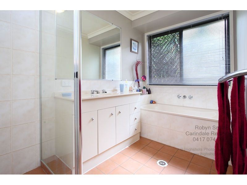 12 Narrabeen Crescent, Carindale QLD 4152