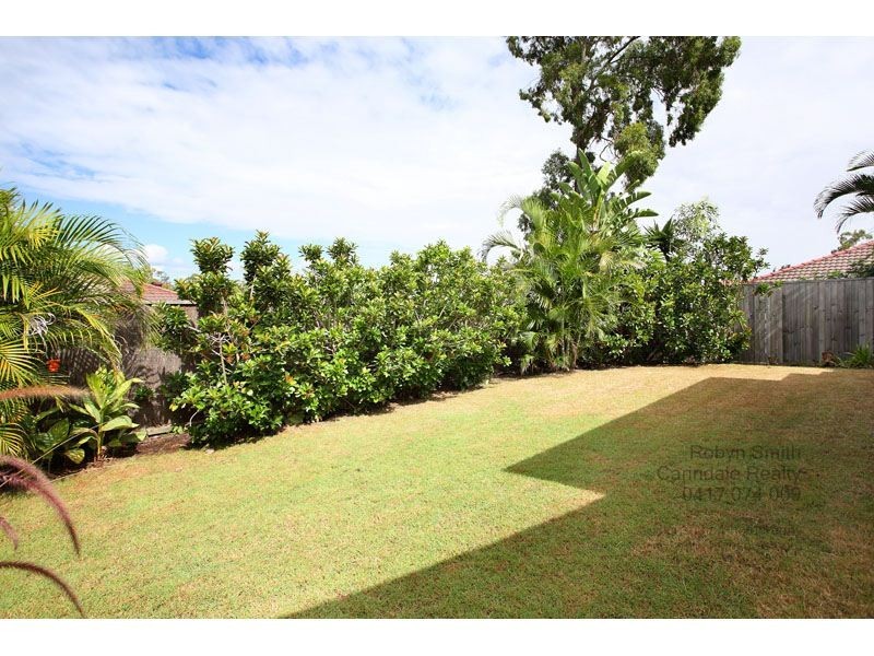 12 Narrabeen Crescent, Carindale QLD 4152