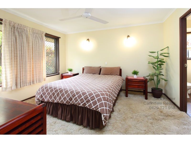 26 Banwell Crescent, Carindale QLD 4152