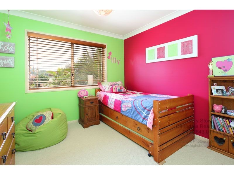 135 Cribb Road, Carindale QLD 4152