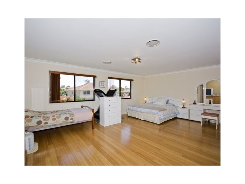 5  Vaucluse Place, Mansfield QLD 4122