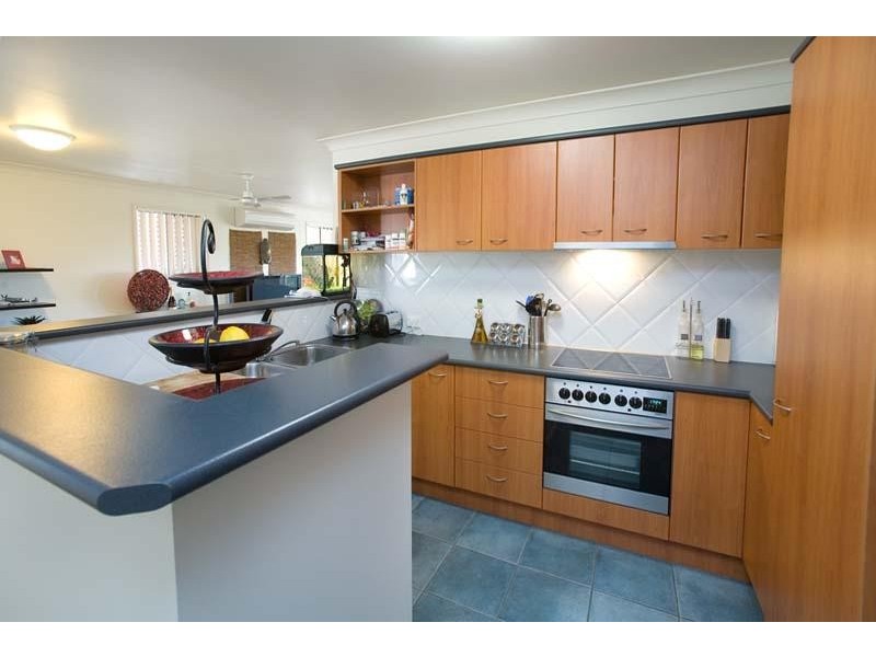 36.110 Scrub Road, Carindale QLD 4152