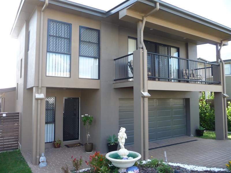 19 Lachlan Drive, Wakerley QLD 4154