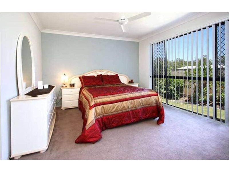 19 Lachlan Drive, Wakerley QLD 4154