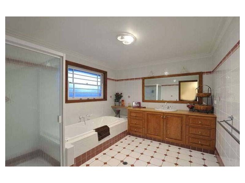 289  Cribb Road, Carindale QLD 4152