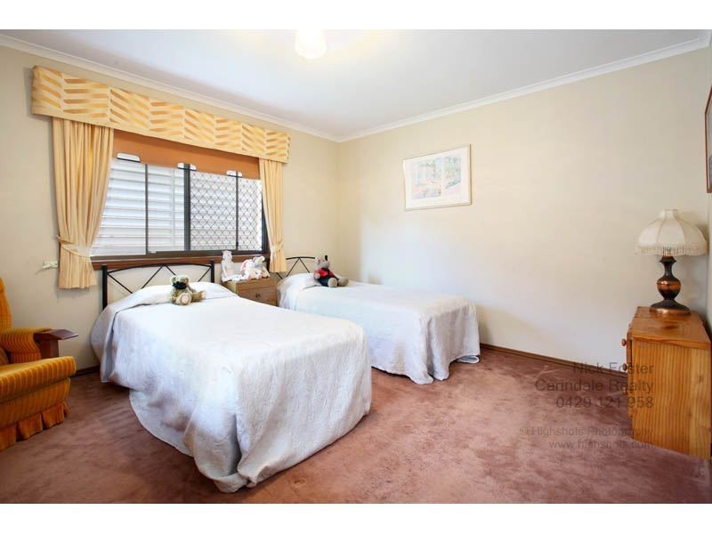 397 Winstanley Street, Carindale QLD 4152