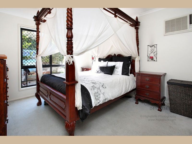 5 Ridgeview Street, Carindale QLD 4152