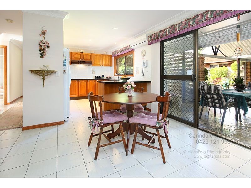 76 Cadogan Street, Carindale QLD 4152