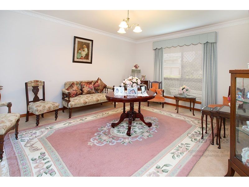 76 Cadogan Street, Carindale QLD 4152