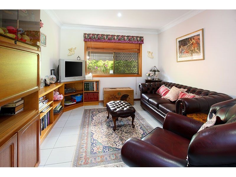 76 Cadogan Street, Carindale QLD 4152