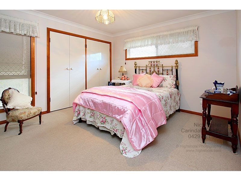 76 Cadogan Street, Carindale QLD 4152