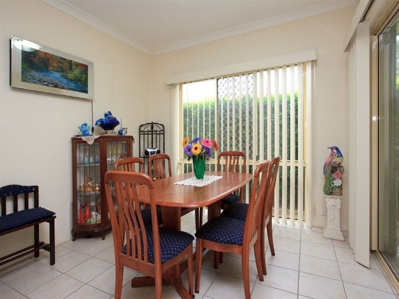 19 Oleander Pl, Carindale QLD 4152