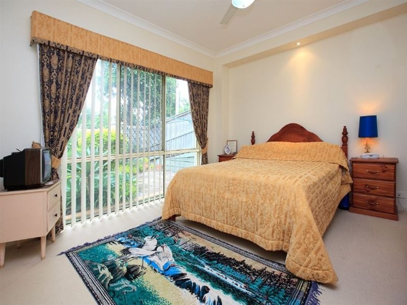 19 Oleander Pl, Carindale QLD 4152