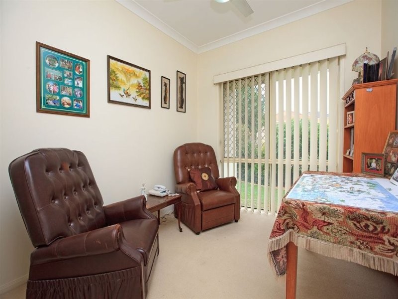 19 Oleander Pl, Carindale QLD 4152