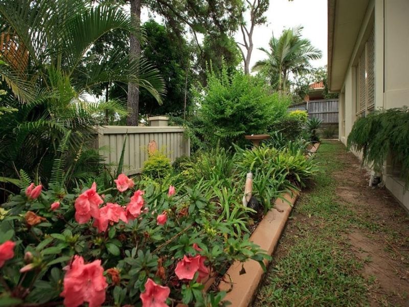 19 Oleander Pl, Carindale QLD 4152