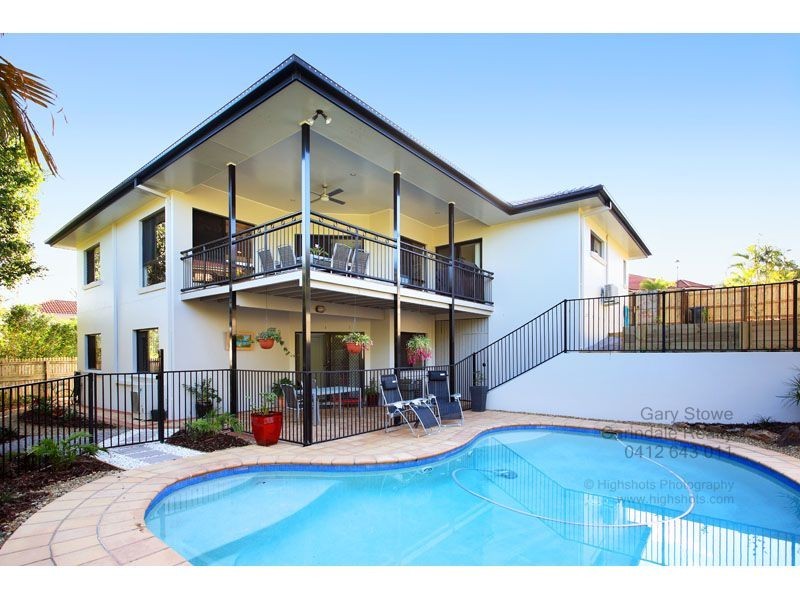 26 St Andrews Crescent, Carindale QLD 4152