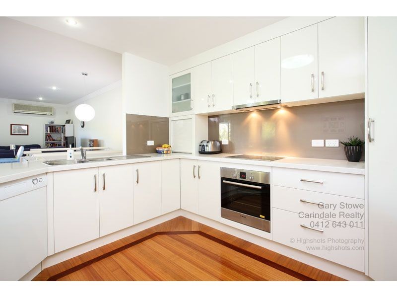 26 St Andrews Crescent, Carindale QLD 4152