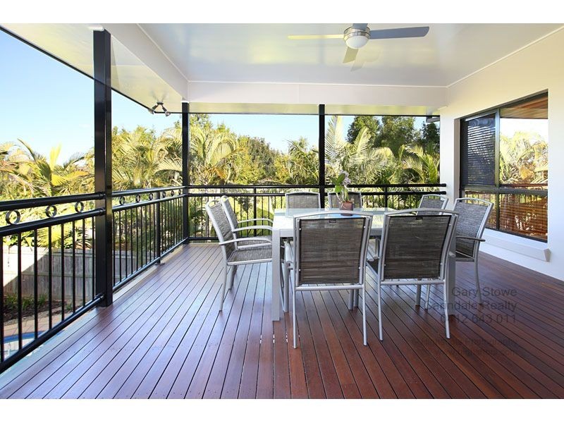 26 St Andrews Crescent, Carindale QLD 4152