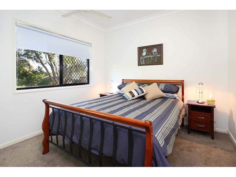 26 St Andrews Crescent, Carindale QLD 4152