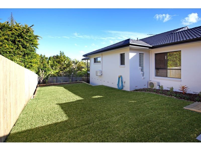 26 St Andrews Crescent, Carindale QLD 4152