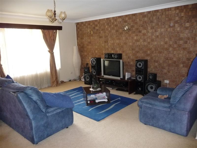 64 Donnington Street, Carindale QLD 4152