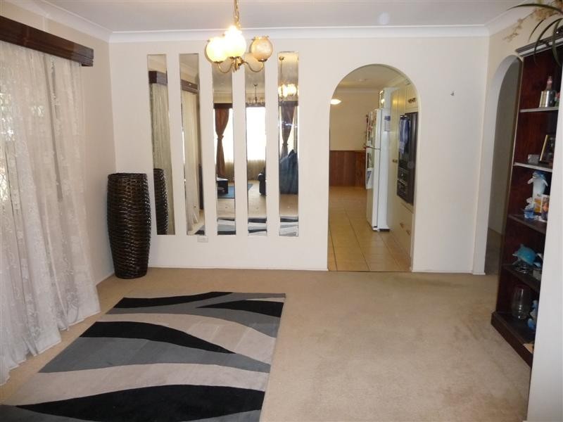 64 Donnington Street, Carindale QLD 4152