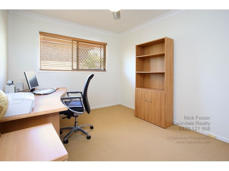 18 Raymore Court, Carindale QLD 4152