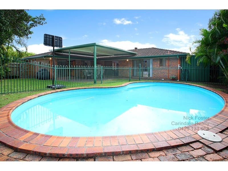 6  Naretha Street, Carindale QLD 4152