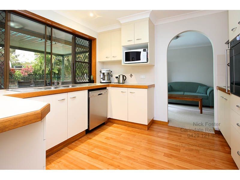 6  Naretha Street, Carindale QLD 4152