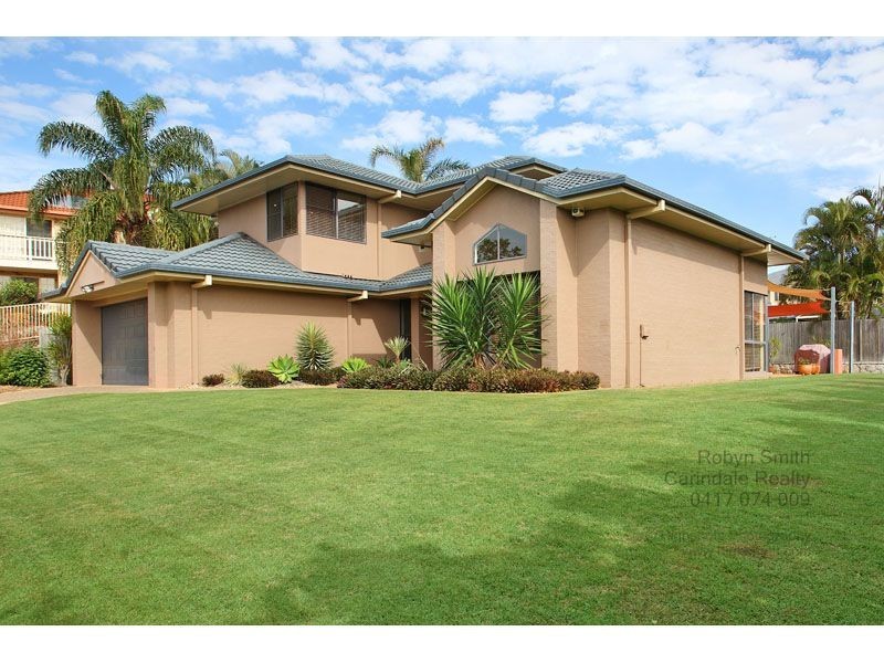 11 Homewood Place, Carindale QLD 4152